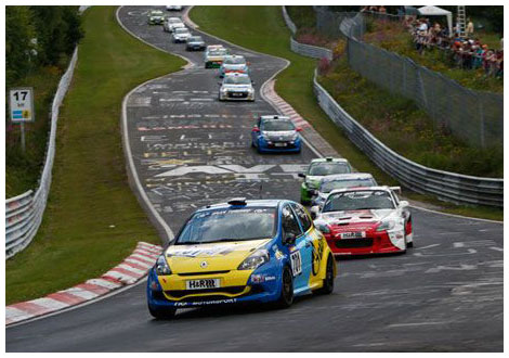 VLN Gesamtführende Janik Olivio und Elmar Jurek